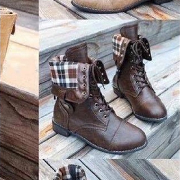 🎉HP🎉 Last One- Combat Boot Plaid size 8 black - Picture 3 of 4